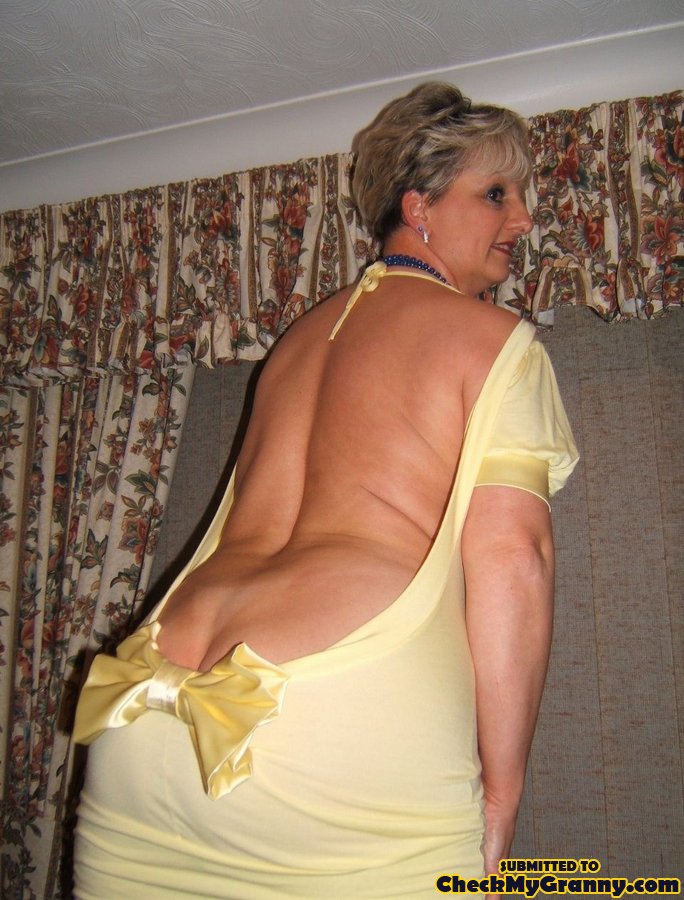 /content/check-my-granny/galleries/013-real_amateur_granny_porn-092412/full/010.jpg