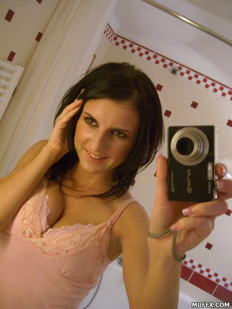 /content/milf-gfs/galleries/kyla_l-milf_mirror_selfshots-032812/full/02.jpg