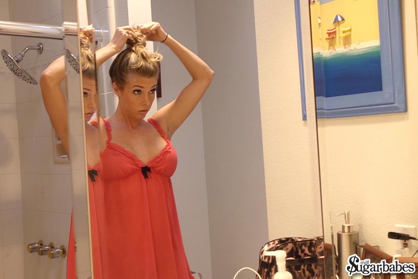 /content/milf-sugar-babes/galleries/msbsamantharoccohq/full/large_2.jpg