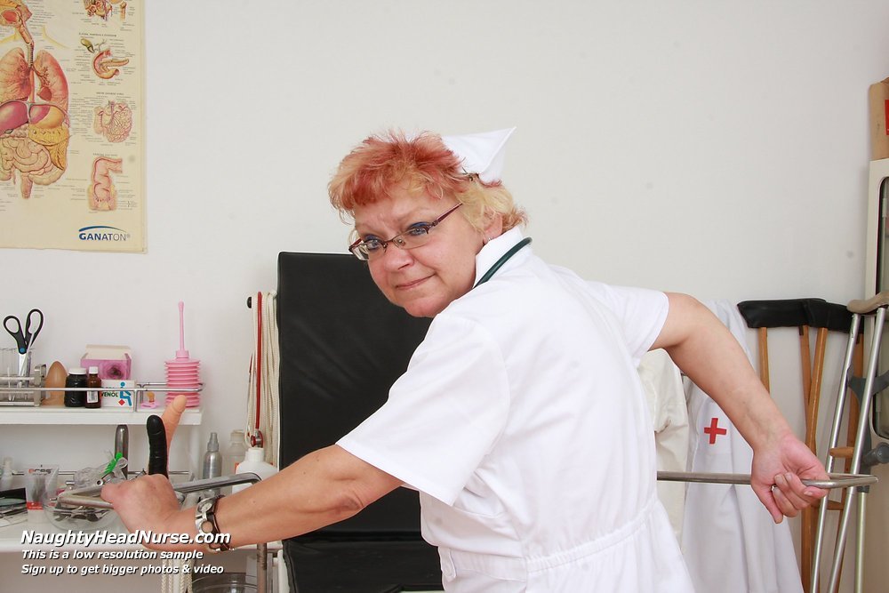 /content/naughty-head-nurse/galleries/90207-bety-mature_perverted_nurse-011413/full/2.jpg