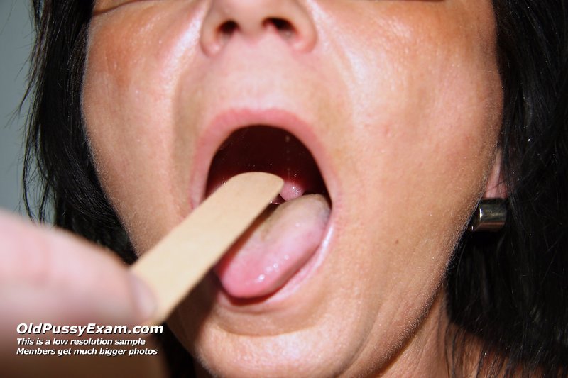 /content/old-pussy-exam/galleries/verka-vagina_medical_tool_exam-072011/full/7.jpg